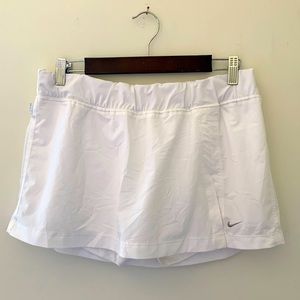 Nike women’s tennis skort